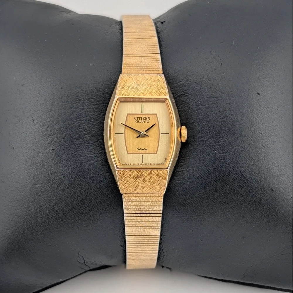 Vintage Citizen Seven 3220-941934 Gold Tone Quartz Watch Textured Bracelet - Picture 1 of 10